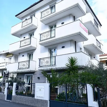 Apart-hotel Marlin 2*